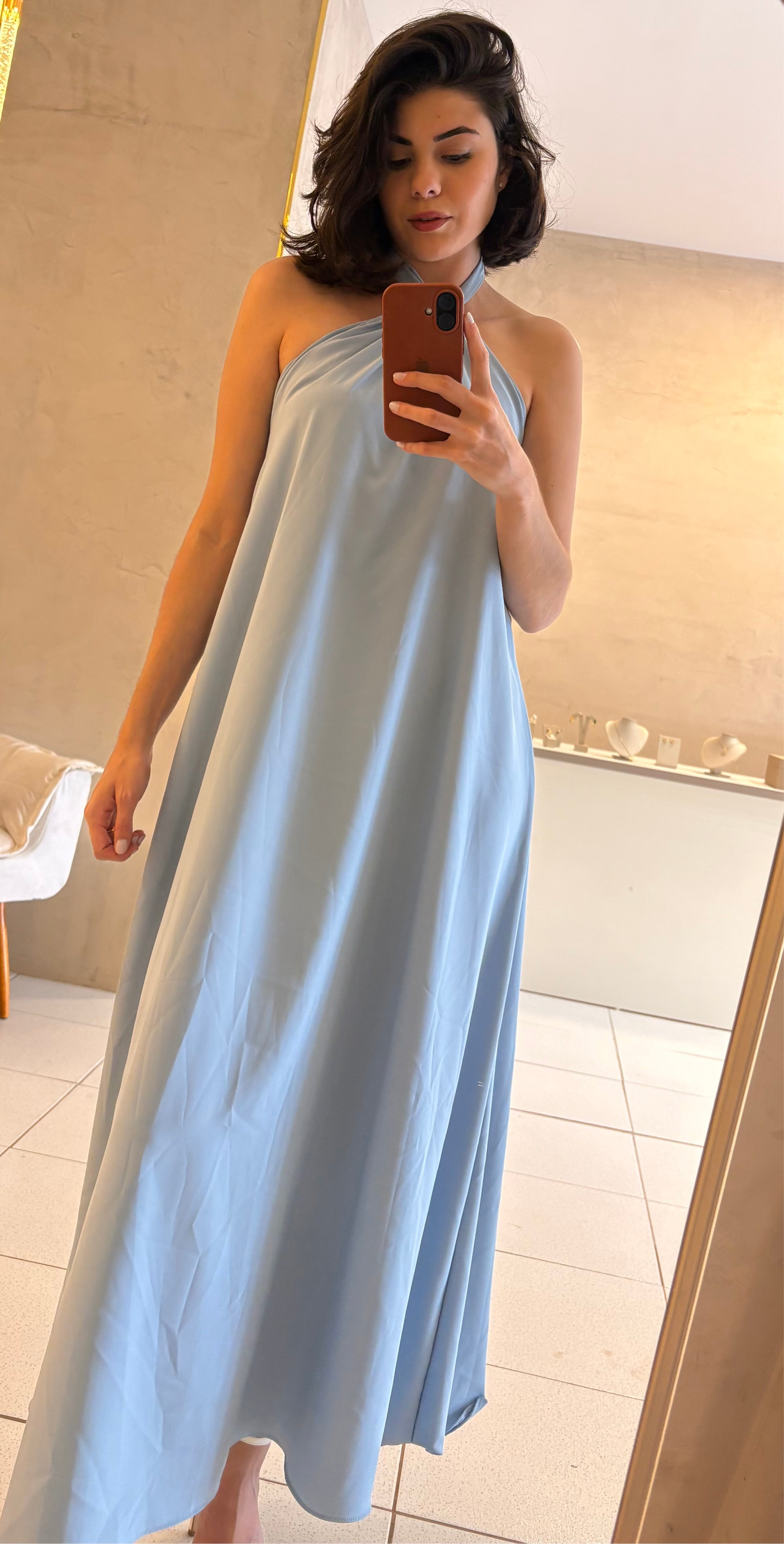 Vestido longo azul bebê