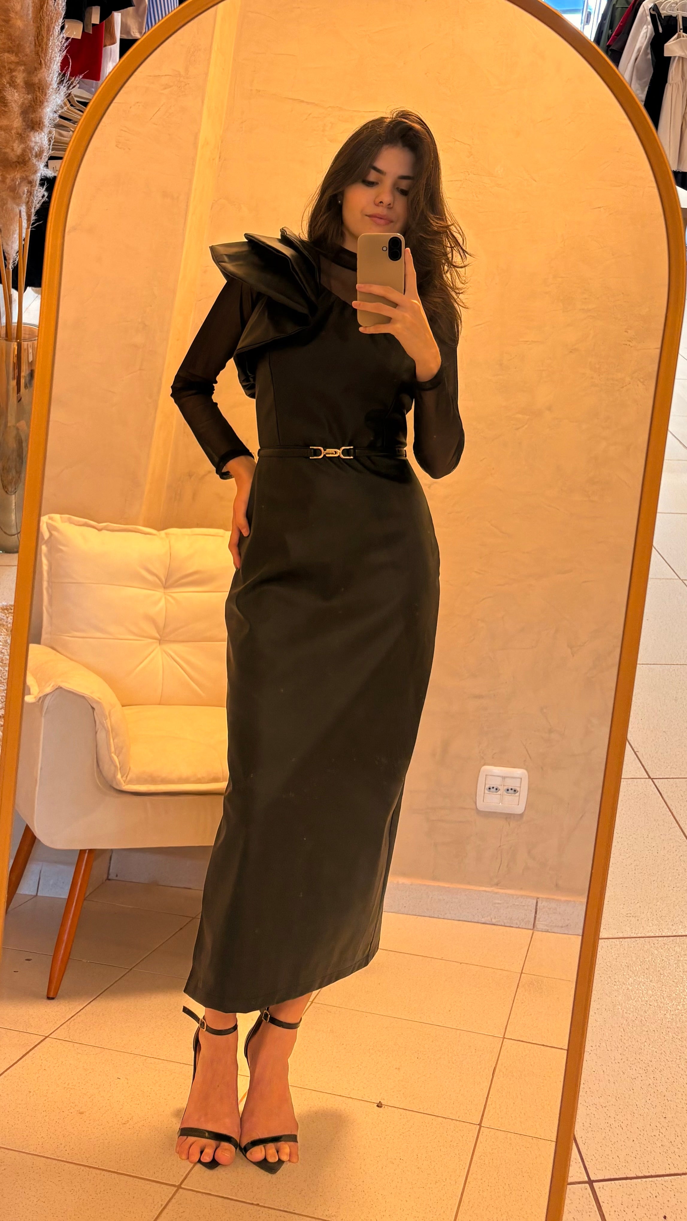 Vestido em couro um ombro só